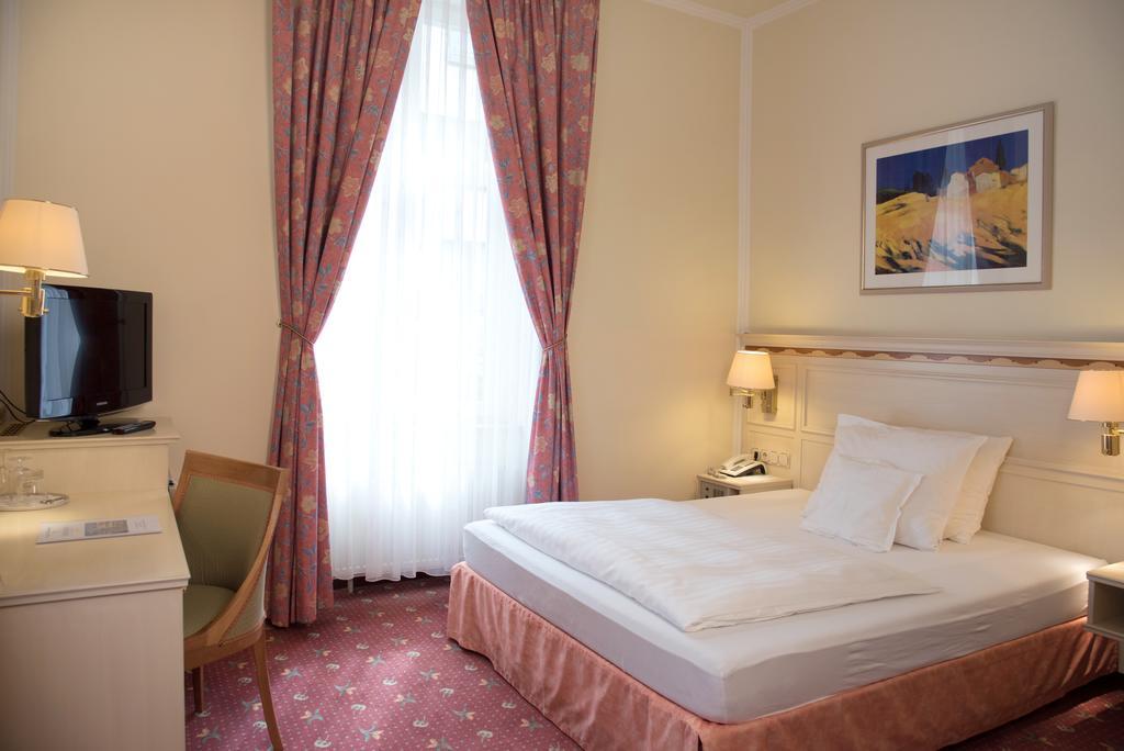 Parkhotel Bad Homburg Bad Homburg vor der Höhe Eksteriør billede